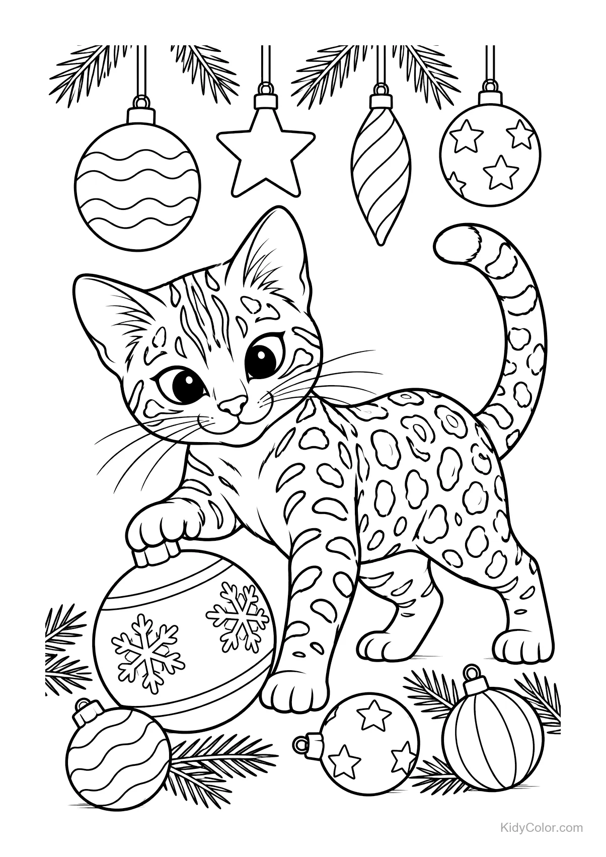 Bengaalse kitten speelt met kerstballen en dennentakken.